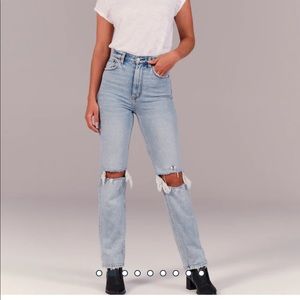 Abrocrombie high rise mom Jeans
